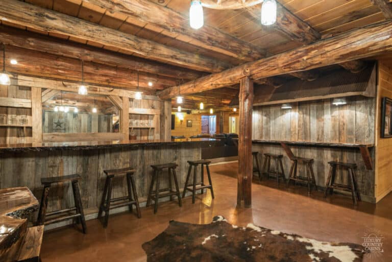 Coshocton Crest Lodge bar