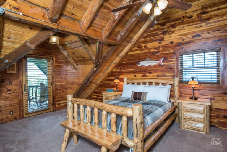 Coshocton Crest Lodge bedroom