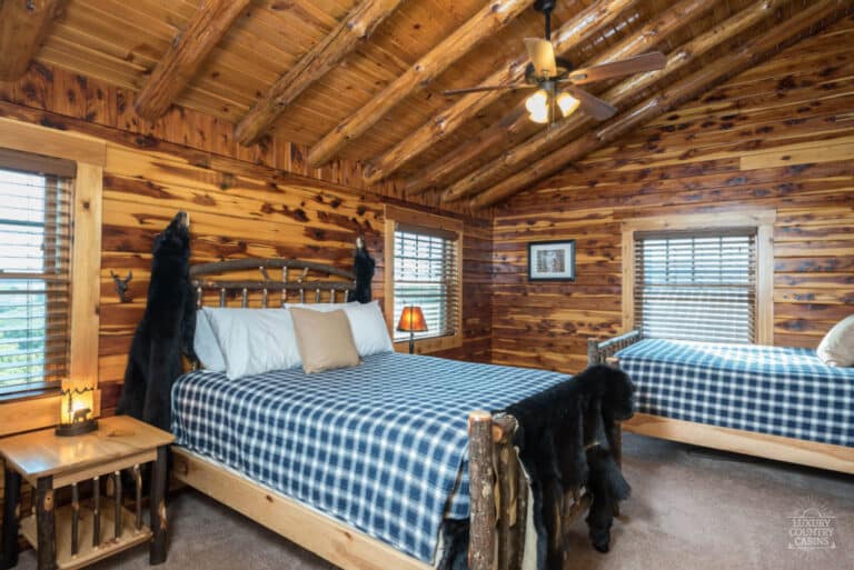 Coshocton Crest Lodge bedroom