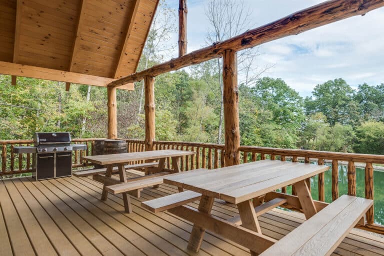 Stone Lake Lodge deck