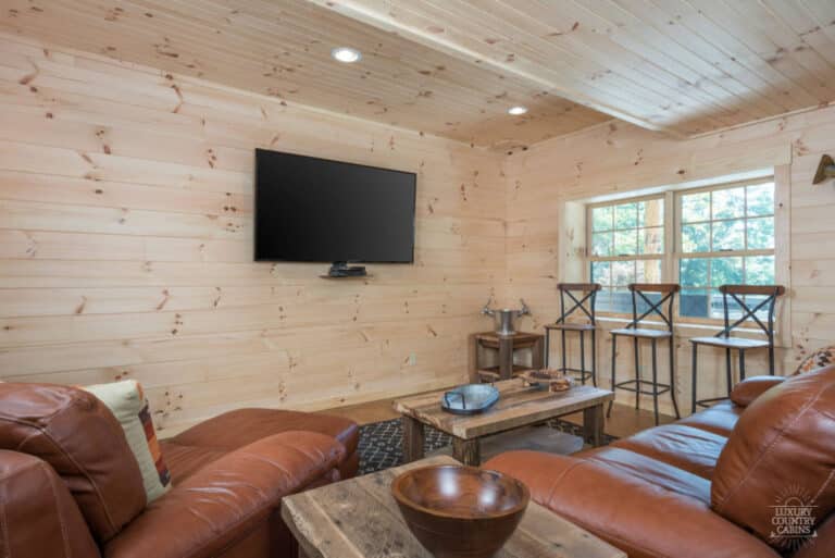 Stone Lake Lodge entertainment room TV